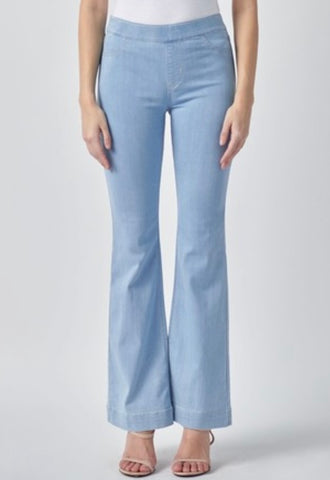 CELLO LIGHY WASH PULL ON FLARES--FLASH SALE